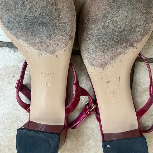 Gucci Burgundy Sandals with Horse bit Gold Links - Picture 5 of 5